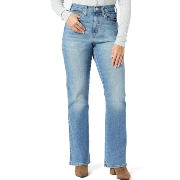 Signature Levi High-Rise Kick Boot - Picture 1 of 7